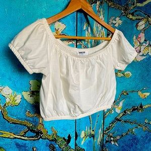 Crop Top// M// Smoke Free Home